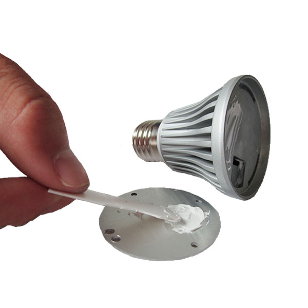 use_thermal_paste_04 use_thermal_paste_04